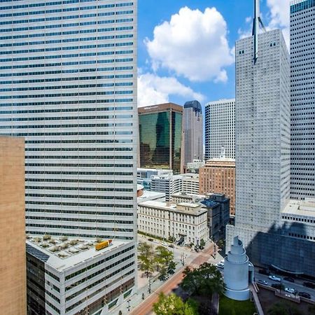 22Nd Fl Bold Cozysuites With Pool, Gym 达拉斯 外观 照片