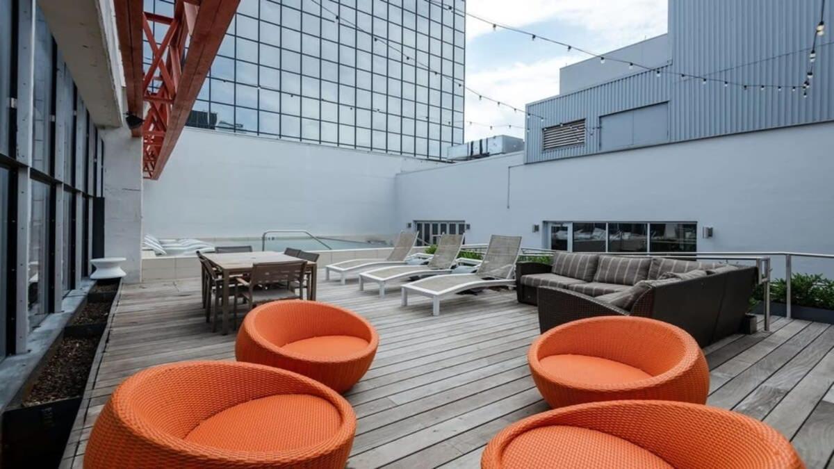 22Nd Fl Bold Cozysuites With Pool, Gym 达拉斯 外观 照片