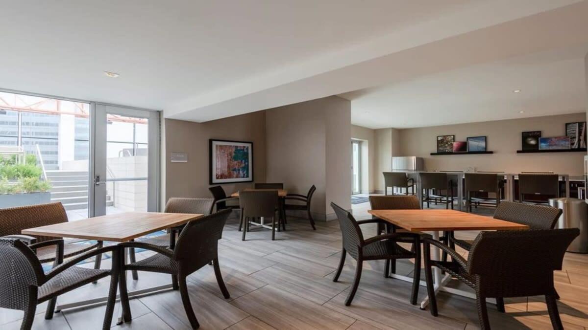 22Nd Fl Bold Cozysuites With Pool, Gym 达拉斯 外观 照片